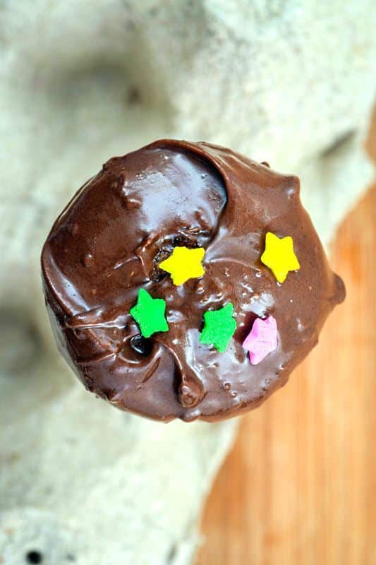 How to Make Cake Pops with a Mold 1