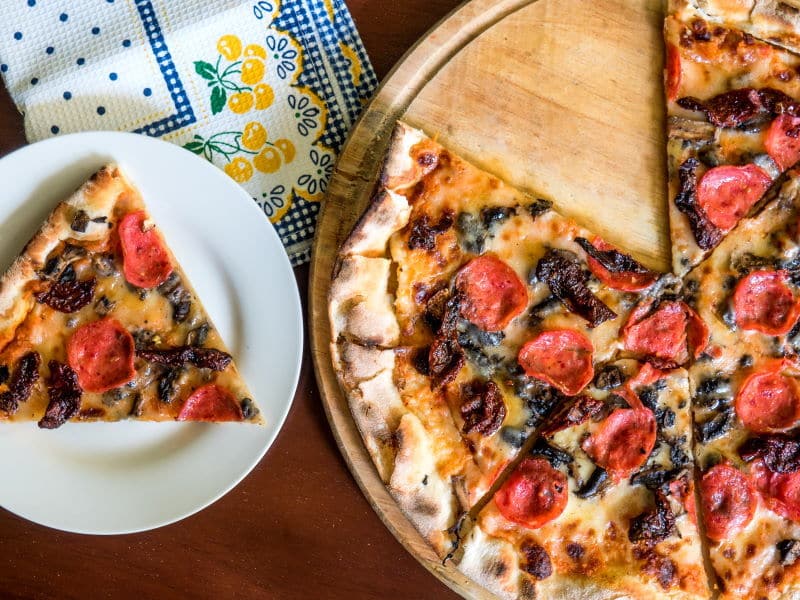 Electric Skillet Pizza 2 -IntheKitch Pizza on a serving board.