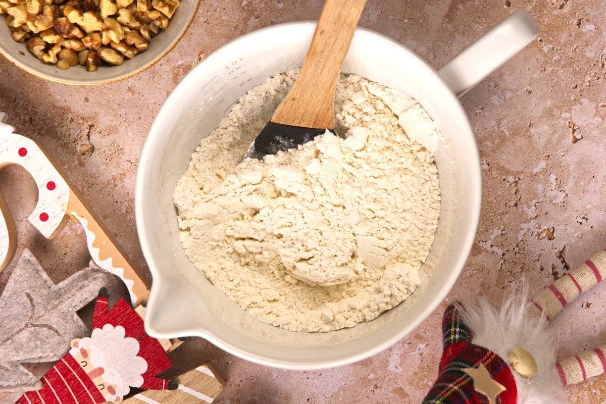 Christmas bundt cake dry ingredients in bowl.