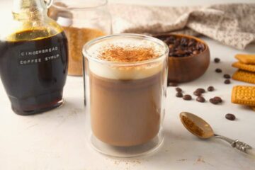 Gingerbread syrup and latte in a mug.
