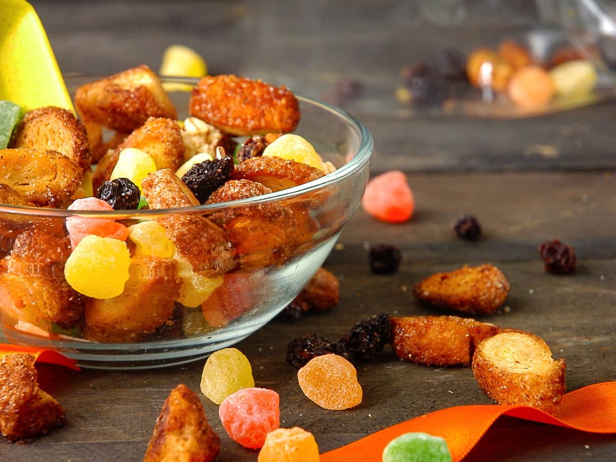 Churro snack mix in a bowl.