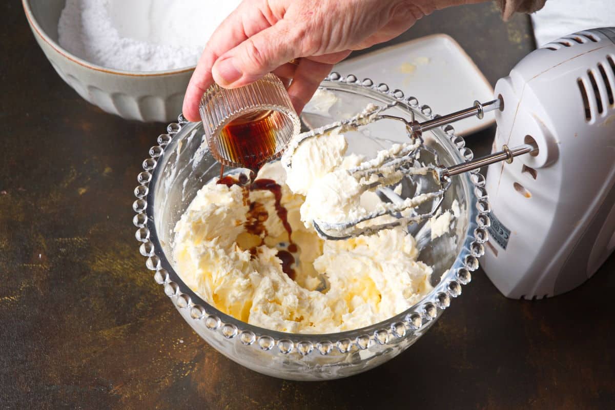 Cream cheese, butter and vanilla in bowl.