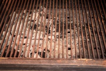 Charcoal grill with indirect and direct heat.
