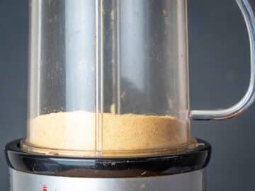 Graham crackers ground in blender.