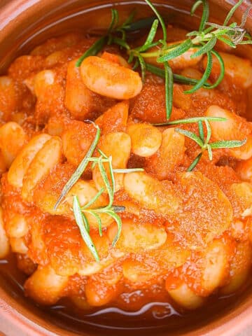 Skillet British beans in tomato sauce.