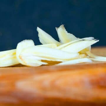 Sliced garlic.