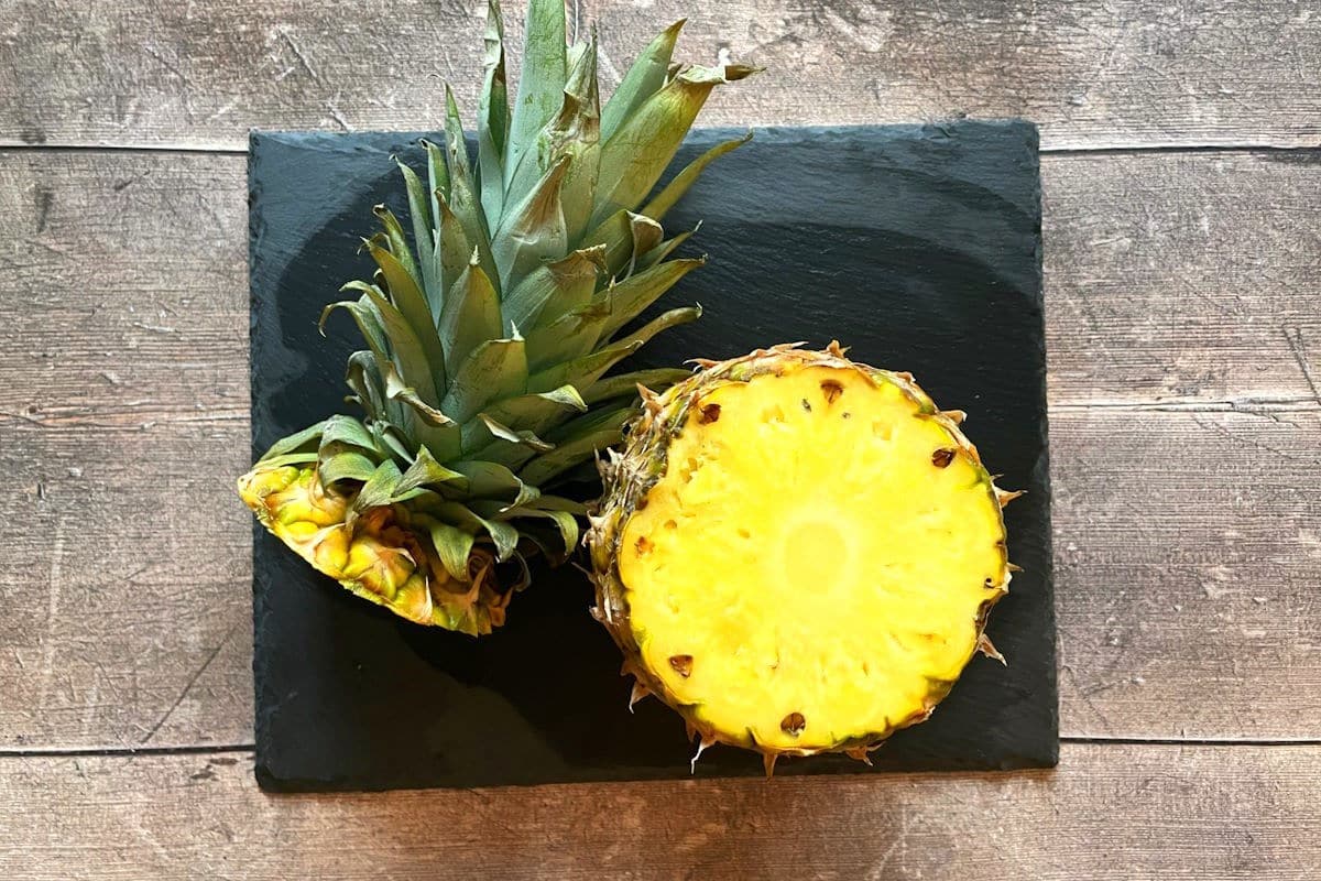 Pineapple with top cut off.