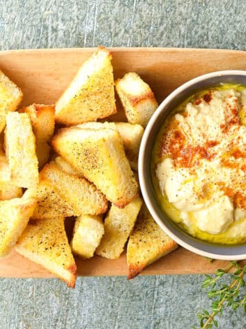 Toast points on serving tray with dip.