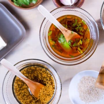 Tofu marinades in bowls.